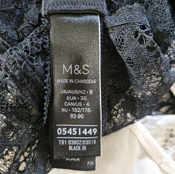 2 lace bralettes - Picture 2 of 8